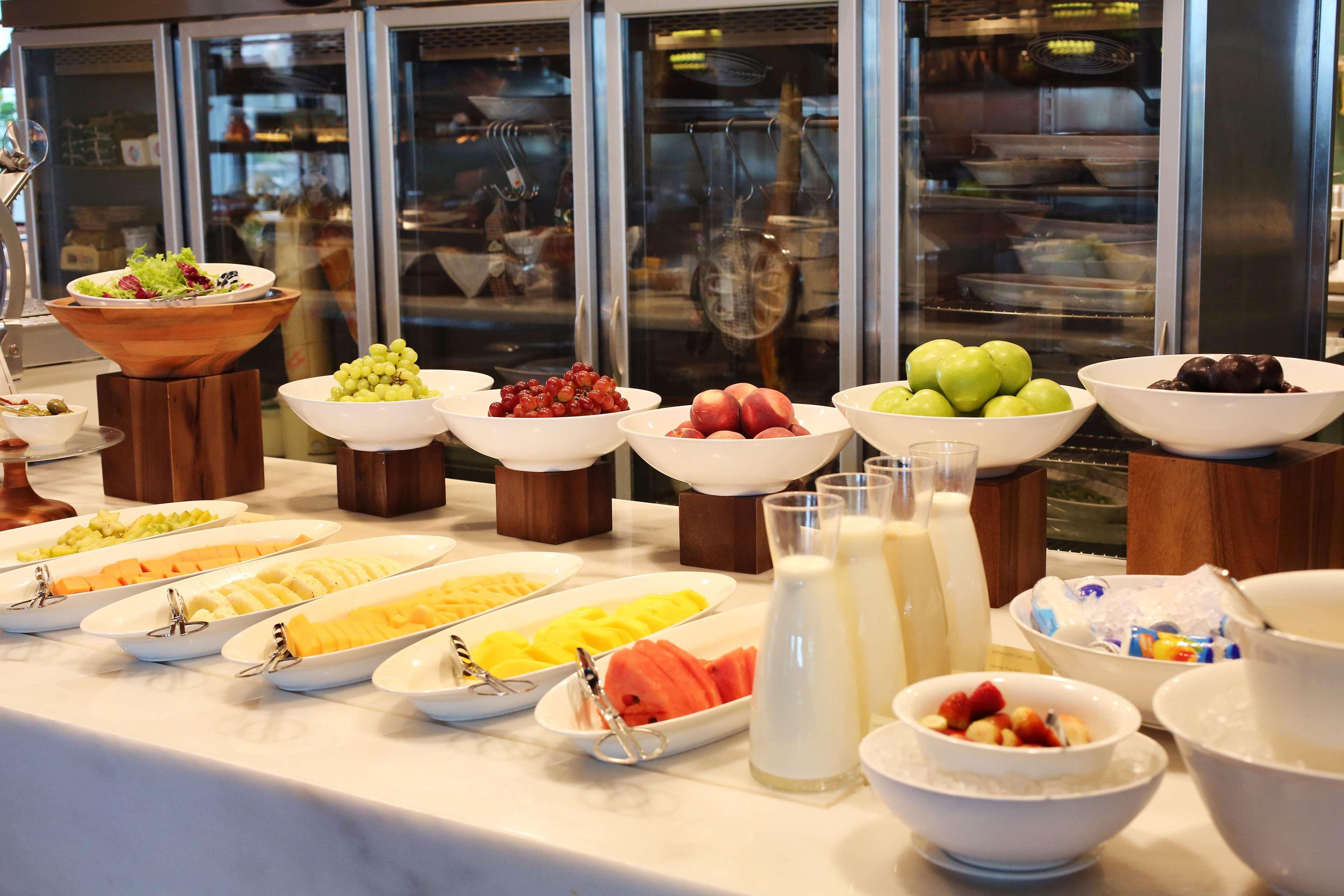 Grand Hyatt Rio De Janeiro Hotel Exterior photo A buffet of fruit and dairy products