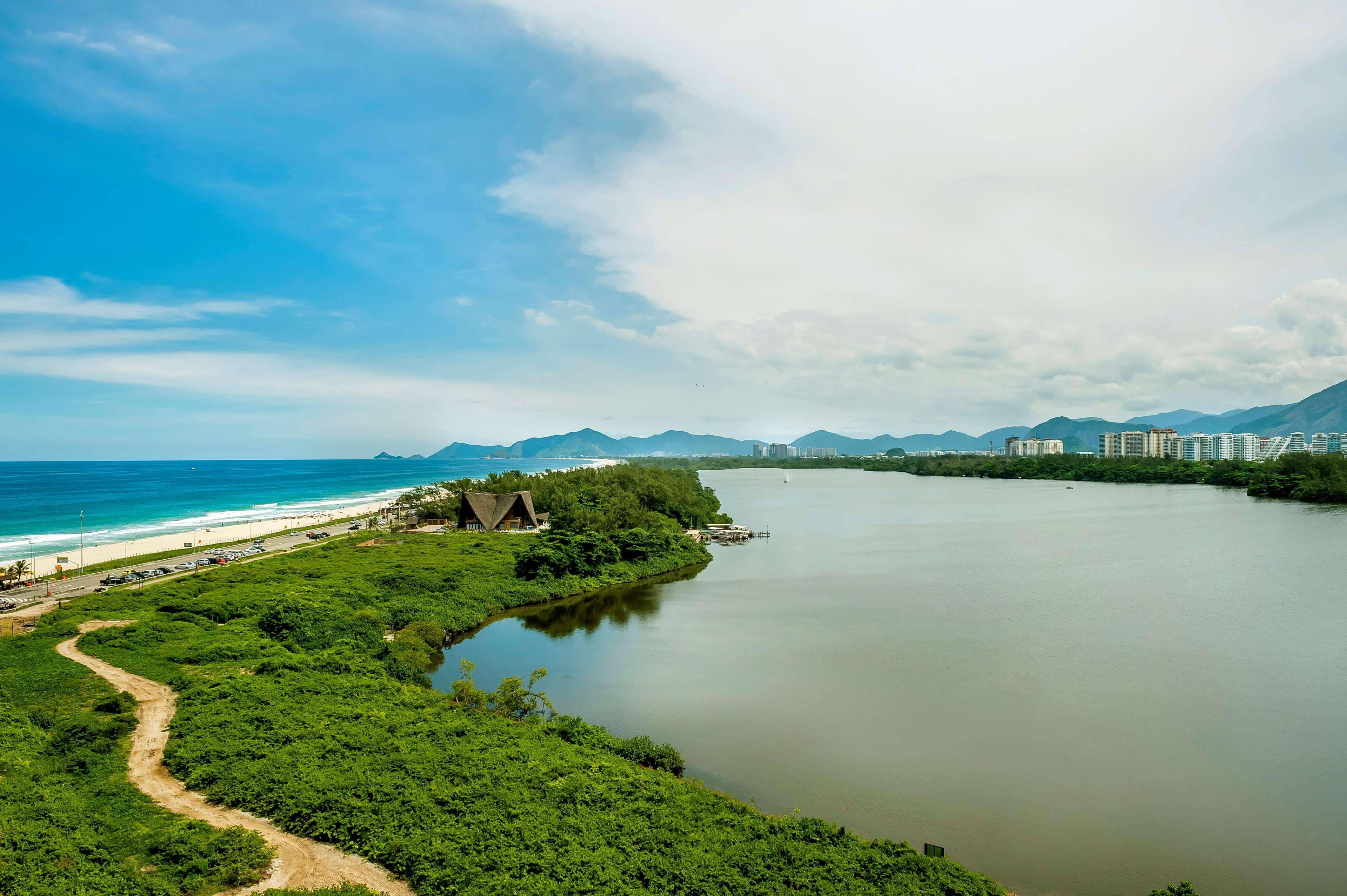 Grand Hyatt Rio De Janeiro Hotel Exterior photo View of the lagoon