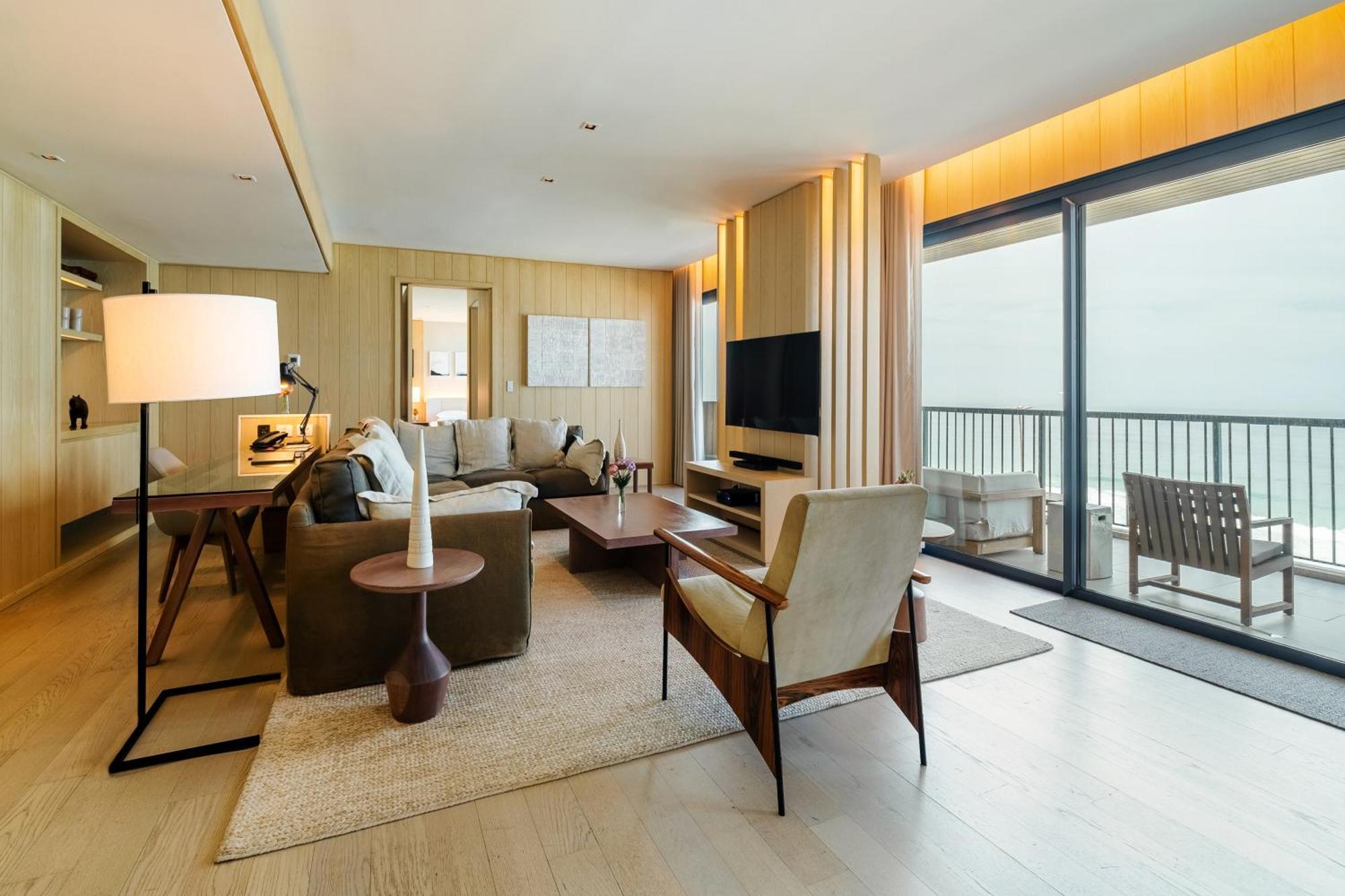 Grand Hyatt Rio De Janeiro Hotel Exterior photo The Living Room of a 3-Bedroom Residence