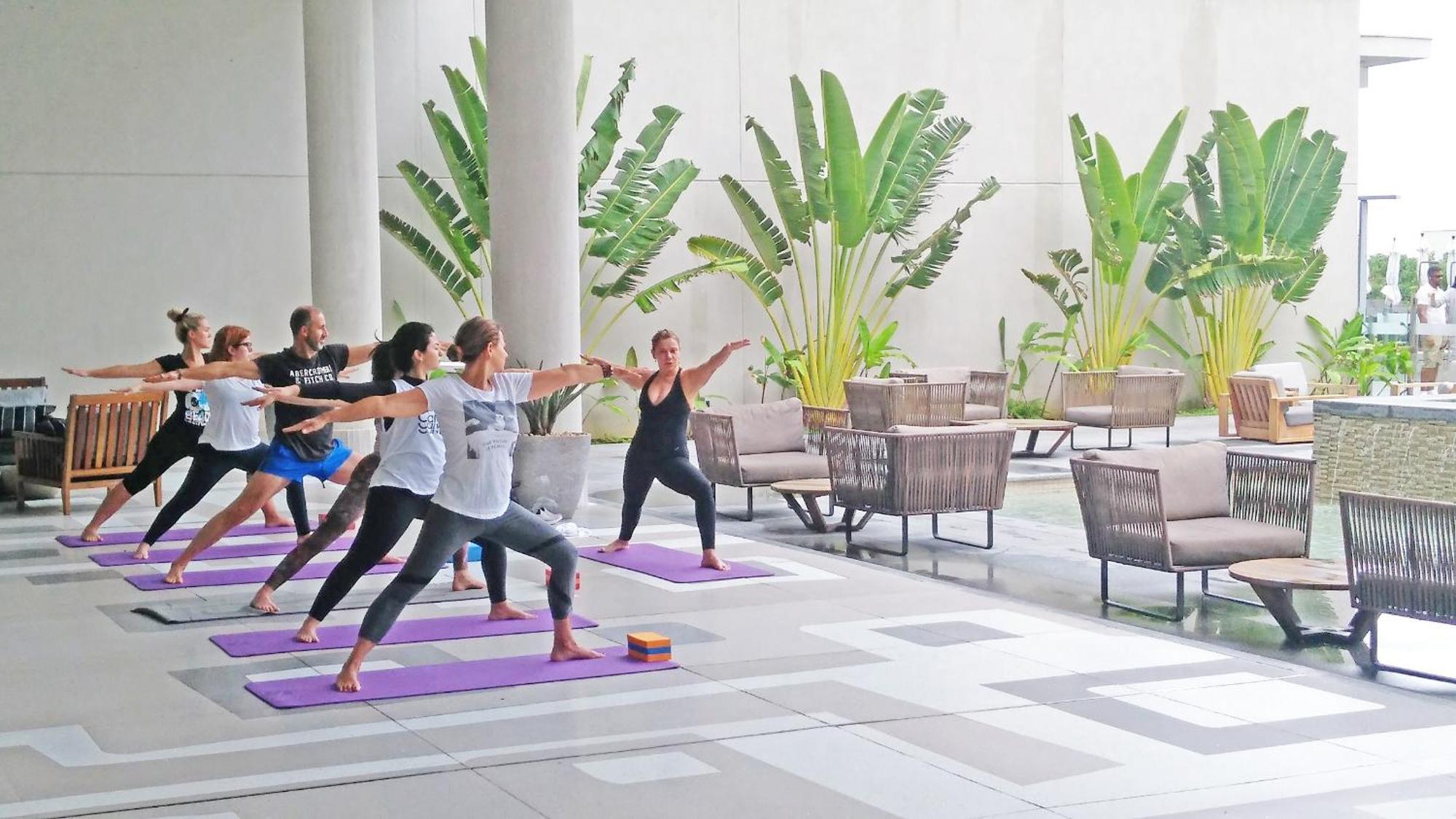 Grand Hyatt Rio De Janeiro Hotel Exterior photo A yoga class at the hotel